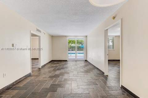 7800 Collins Ave 203, Miami Beach FL - photo 22 of 29