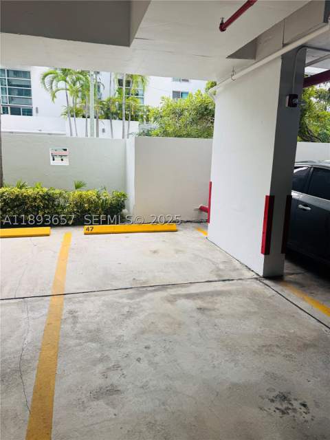 7800 Collins Ave 203, Miami Beach FL - photo 24 of 29