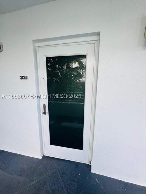 2 bedroom Condominium at 7800 Collins Ave 203, Rond Point Condo, Miami Beach — photo 3