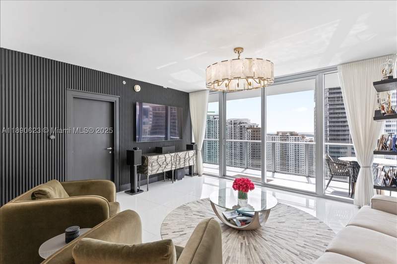 2 bedroom Condominium at 200 Biscayne Boulevard Way 3608, Epic West Condo, Miami — photo 5