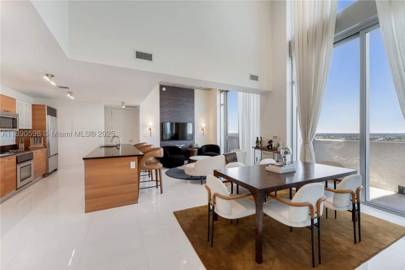 3 bedroom Condominium at 3301 NE 1st Ave Ph7, Four Midtown Miami Condo, Miami — photo 4