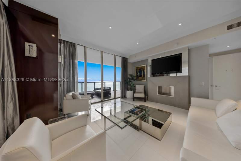 2 bedroom Condominium at 9701 Collins Avenue 1204 South, St Regis Bal Hrbour, Bal Harbour — photo 5