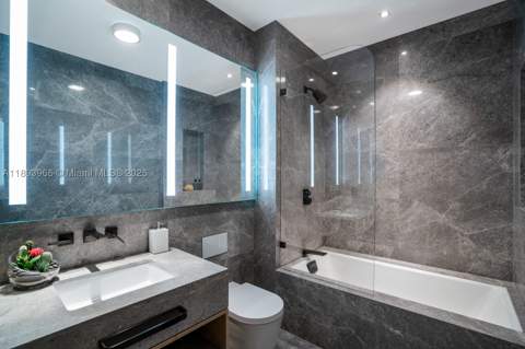 300 N Biscayne Blvd 7803, Miami FL - photo 11 of 16