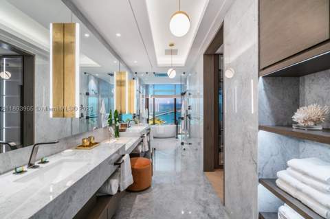 300 N Biscayne Blvd 7803, Miami FL - photo 8 of 16