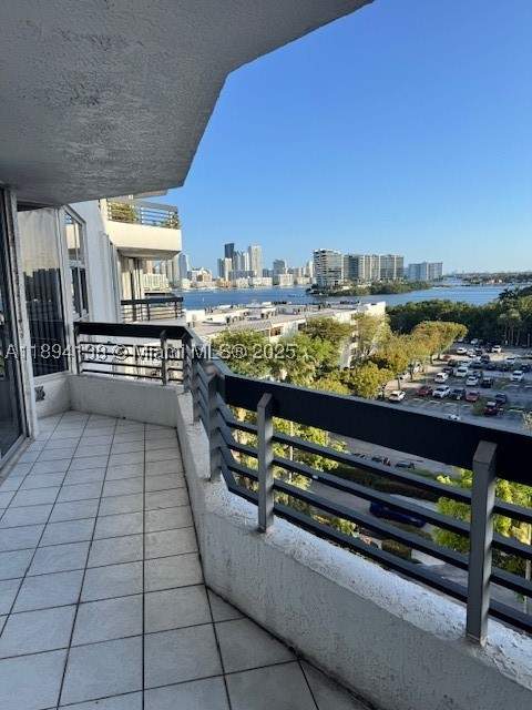 2 bedroom Condominium at 3400 NE 192nd St 802, Mystic Pointe Tower 600 C, Aventura — photo 2