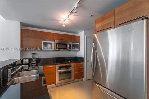 253 NE 2nd St 3203, Miami FL - photo 8 of 29
