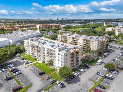 9310 Fontainebleau Blvd 201, Miami FL - photo 22 of 33
