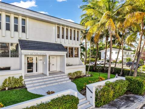10090 Bay Harbor Ter 10090, Bay Harbor Islands FL - photo 10 of 44