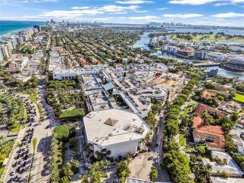 10090 Bay Harbor Ter 10090, Bay Harbor Islands FL - photo 14 of 44