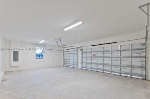13203 SW 188th Ter, Miami FL - photo 16 of 49