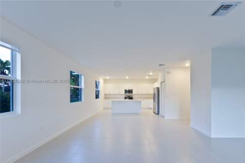 13203 SW 188th Ter, Miami FL - photo 18 of 49