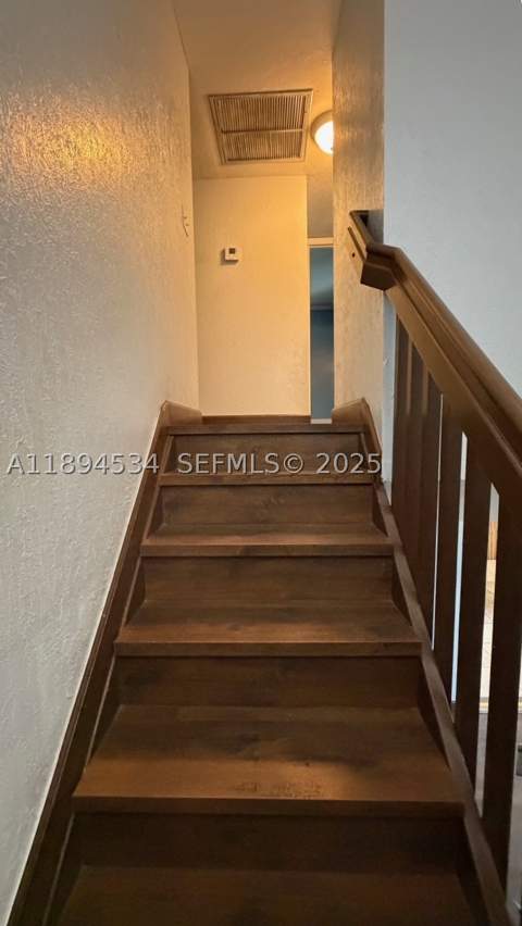 2450 W 67th Pl 13-12, Hialeah FL - photo 11 of 27