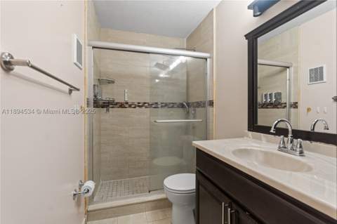2450 W 67th Pl 13-12, Hialeah FL - photo 20 of 27
