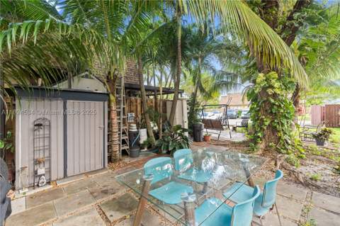2450 W 67th Pl 13-12, Hialeah FL - photo 24 of 27