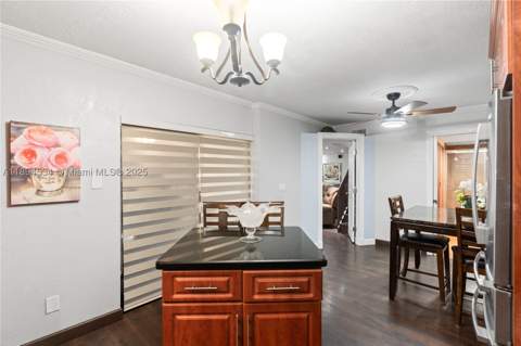 2450 W 67th Pl 13-12, Hialeah FL - photo 7 of 27