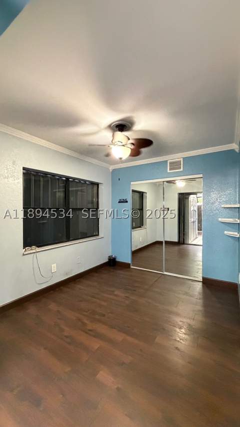 2450 W 67th Pl 13-12, Hialeah FL - photo 9 of 27