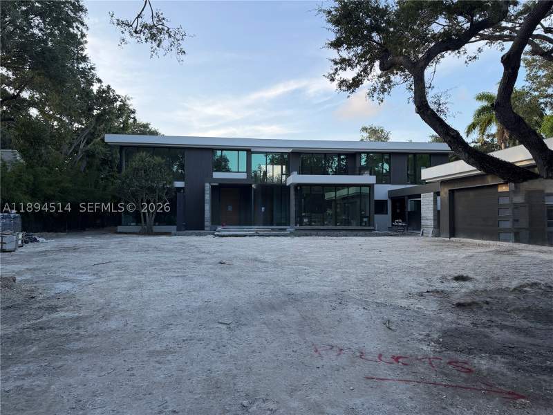 7 bedroom SingleFamilyResidence at 5095 SW 82nd St, Kingsleys Sub, Miami — photo 3