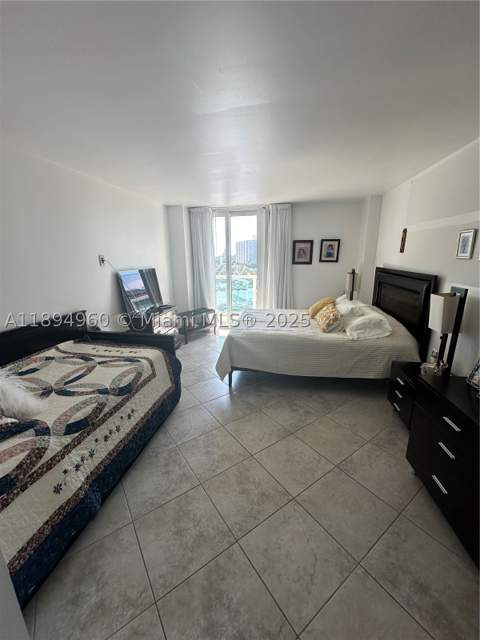 100 Bayview Dr 601, Sunny Isles Beach FL - photo 13 of 20