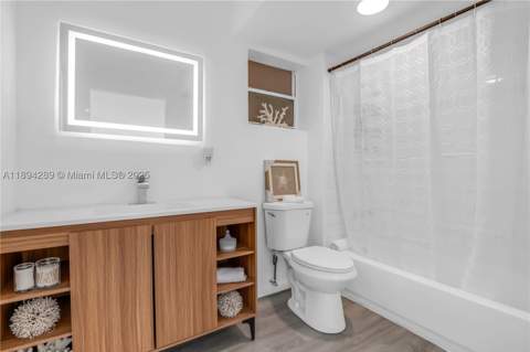 16400 NE 17th Ave 601, North Miami Beach FL - photo 13 of 22