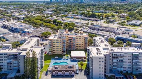 16400 NE 17th Ave 601, North Miami Beach FL - photo 18 of 22