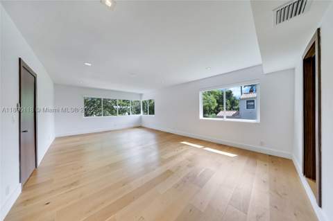 5244 Alton Rd, Miami Beach FL - photo 13 of 26