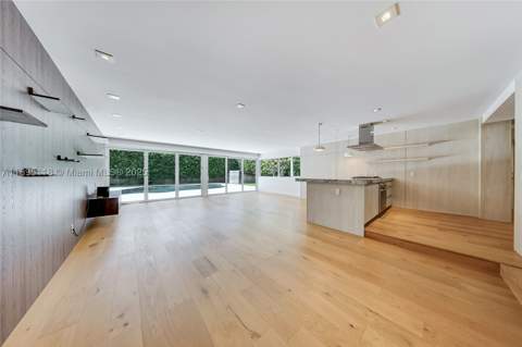 5244 Alton Rd, Miami Beach FL - photo 6 of 26