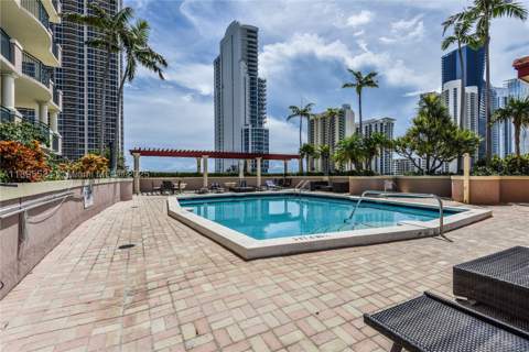 17555 SW Atlantic Blvd Ph2, Sunny Isles Beach FL - photo 23 of 26