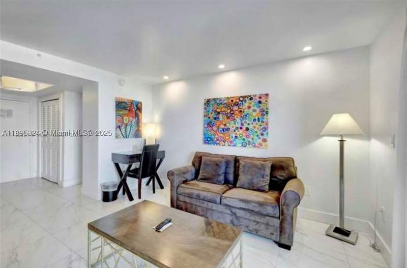 1 bedroom Condominium at 2951 S Bayshore Dr 603, The Mutiny Condo, Miami — photo 5