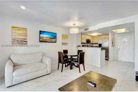 2951 S Bayshore Dr 603, Miami FL - photo 6 of 15