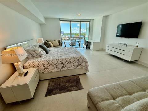 400 Sunny Isles Blvd 916, Sunny Isles Beach FL - photo 12 of 27
