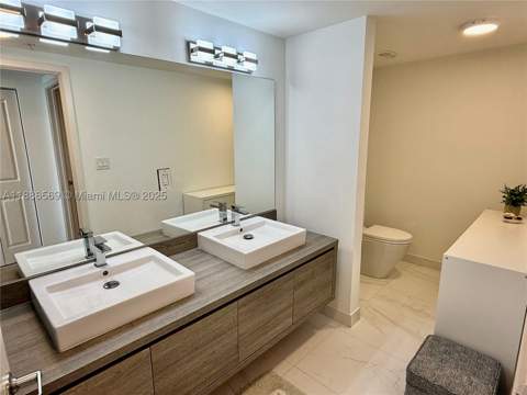 400 Sunny Isles Blvd 916, Sunny Isles Beach FL - photo 15 of 27