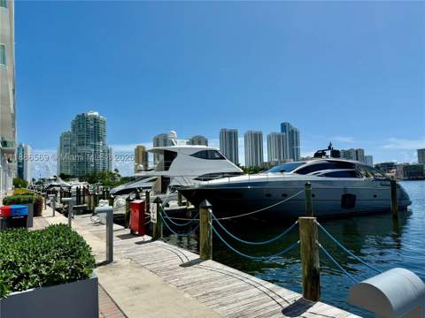 400 Sunny Isles Blvd 916, Sunny Isles Beach FL - photo 23 of 27