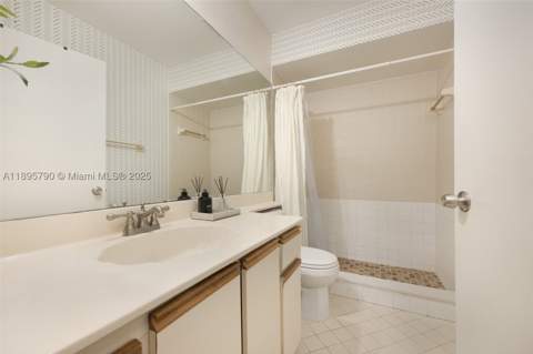 9730 SW 219th St, Cutler Bay FL - photo 23 of 25