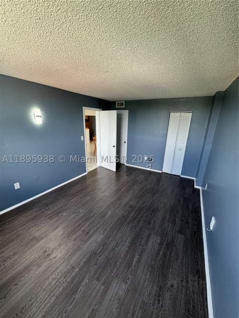 1251 NE 108th St 602, Miami FL - photo 10 of 11