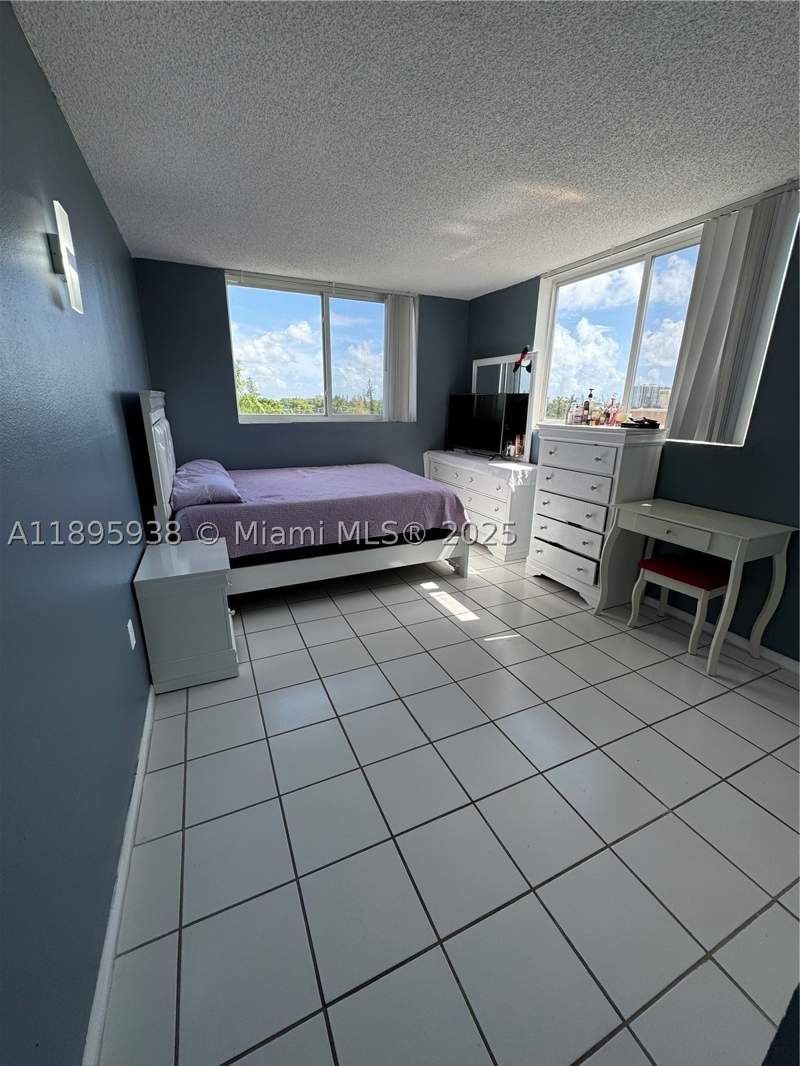 2 bedroom Condominium at 1251 NE 108th St 602, Harbour Pointe Of Miami C, Miami — photo 5