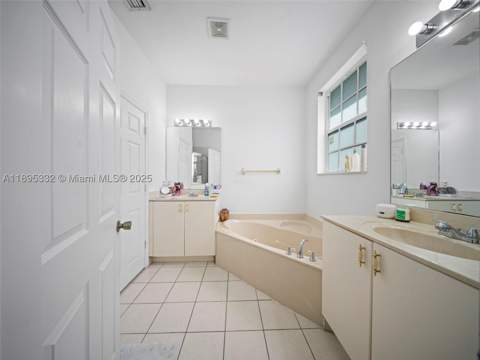 2104 NE 3rd Ct, Homestead FL - photo 23 of 35