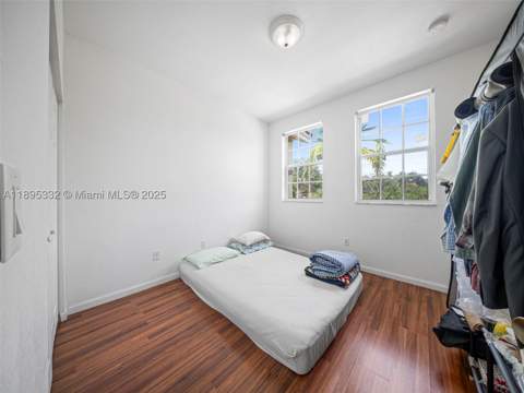 2104 NE 3rd Ct, Homestead FL - photo 24 of 35