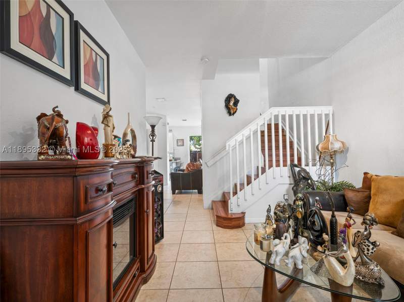 3 bedroom Townhouse at 2104 NE 3rd Ct, Portofino Villas West, Homestead — photo 5