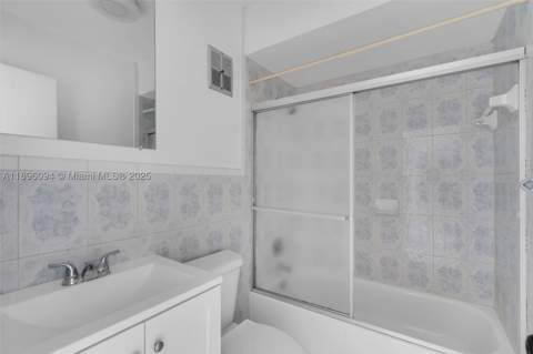 4050 NW 135th St 21-11, Opa Locka FL - photo 12 of 23