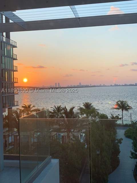 650 NE 32nd St Bh7, Miami FL - photo 23 of 53