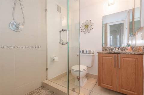201 178th Dr 426, Sunny Isles Beach FL - photo 14 of 34