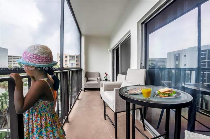 2 bedroom Condominium at 201 178th Dr 426, Le Cartier Condo, Sunny Isles Beach — photo 2