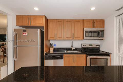 201 178th Dr 426, Sunny Isles Beach FL - photo 6 of 34