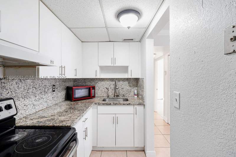1 bedroom Condominium at 8005 W Six Avenue B, Los Palacios By Miami Lak, Hialeah — photo 3