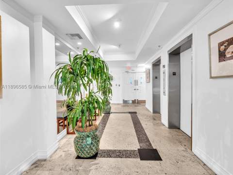 1775 Washington Ave 8B, Miami Beach FL - photo 17 of 22