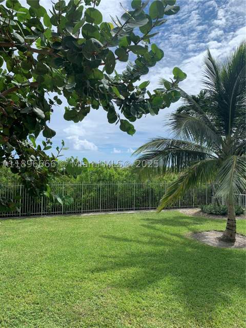 177 Ocean Lane Dr 208, Key Biscayne FL - photo 10 of 12