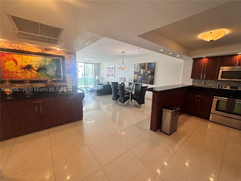 2 bedroom Condominium at 19370 Collins Ave 1427, Ocean Reserve Condo, Sunny Isles Beach — photo 2