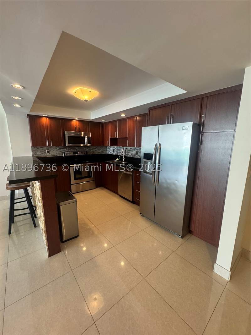 2 bedroom Condominium at 19370 Collins Ave 1427, Ocean Reserve Condo, Sunny Isles Beach — photo 4