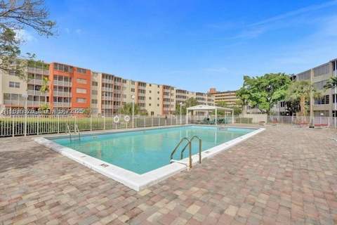 1710 NE 191st St 307-3, Miami FL - photo 16 of 25