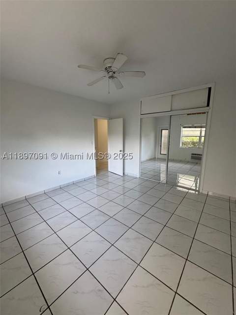 8040 Tatum Waterway Dr 3, Miami Beach FL - photo 12 of 29